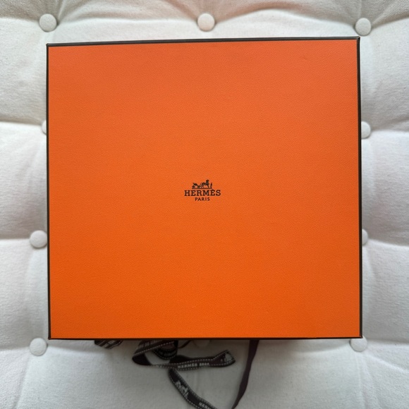 SOLD HERMES Taupe Evercolor leather Mini Roulis 18 Shoulder Bag - Picture 9 of 9